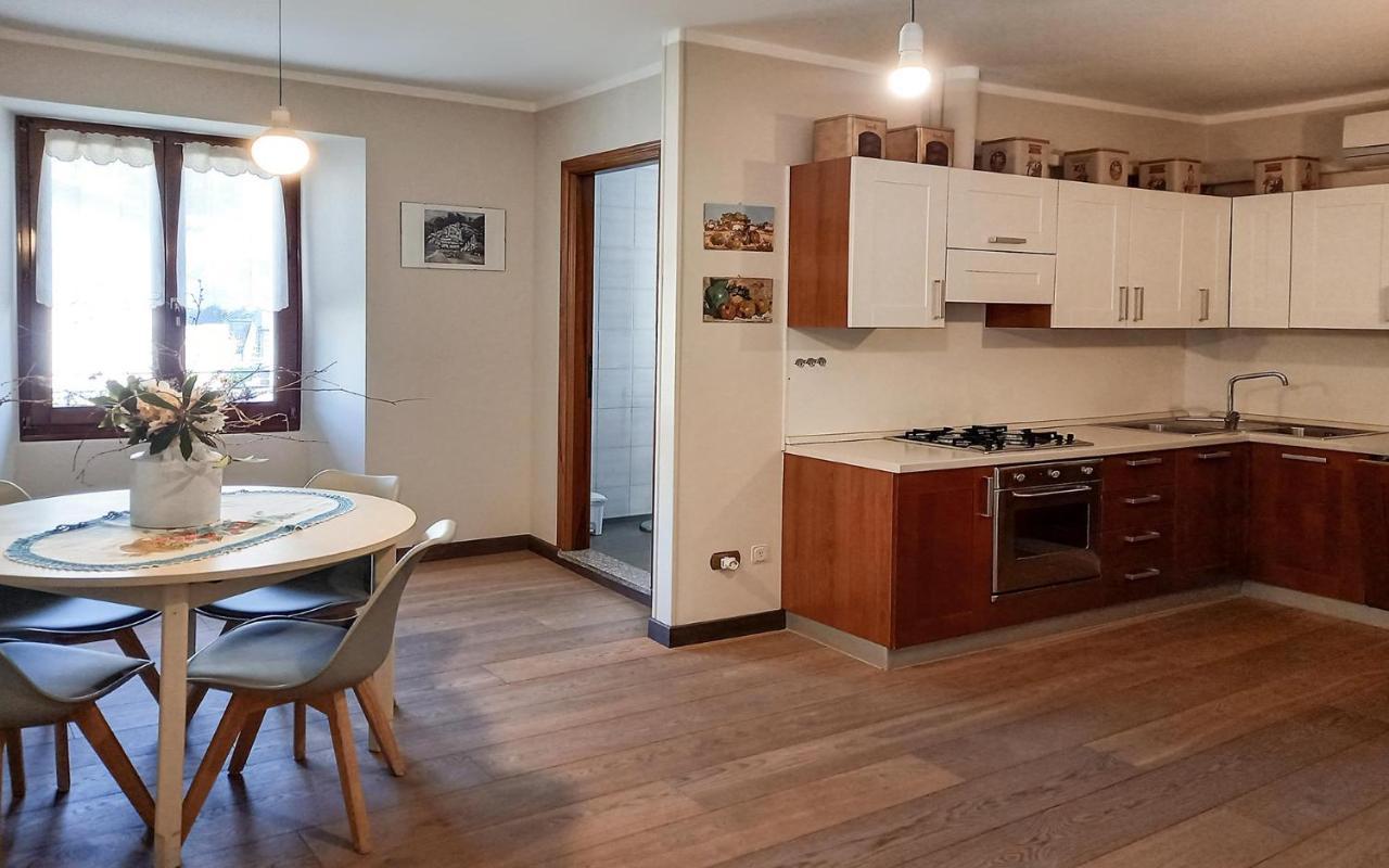 Case Vacanze Ai Burattini Adrara San Rocco Kültér fotó