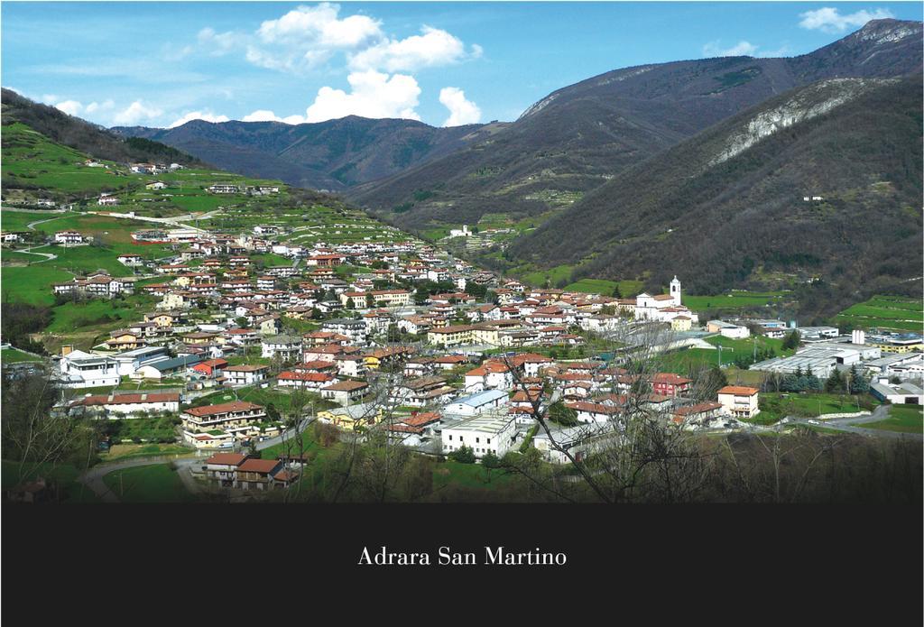 Case Vacanze Ai Burattini Adrara San Rocco Kültér fotó